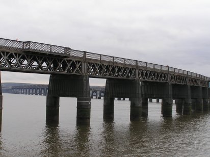 Tay Bridge north end